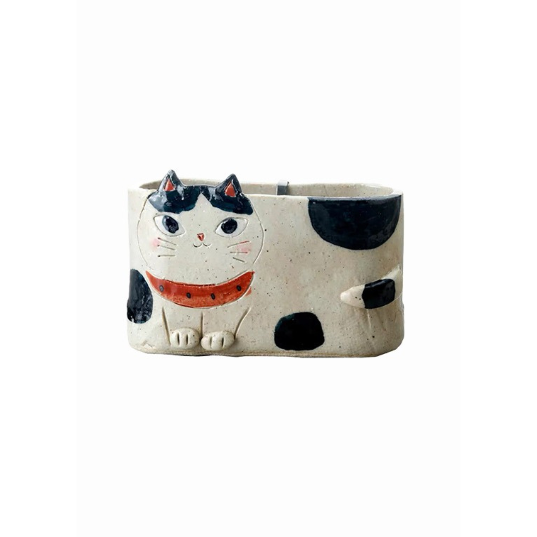 Kanesan Hand-Painted Cat Ceramic Planter - Japanese Craftmanship - Handcraft - Made in Japan - Luxury Gift - Premium Gift- Wedding Gift - House-Warming Gift - Edo Kiriko - Japanese Artisan - Japanese Whisky Glass - Japanese Whiskey Glass - Japanese Chopsticks - Japanese Bowls - Handcrafted Mug - Handcrafted Plate - Japanese Mug - Japanese Knife - Japanese whiskey glass gift - premium whiskey glass - artisan whiskey glass - Japanese artisan glassware - Edo Kiriko whiskey glass - Vase - Hikari Spirits