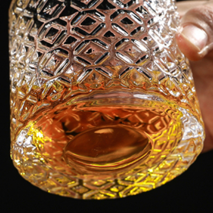 Edo Glass Handcrafted Self-Rotating Whisky Glass