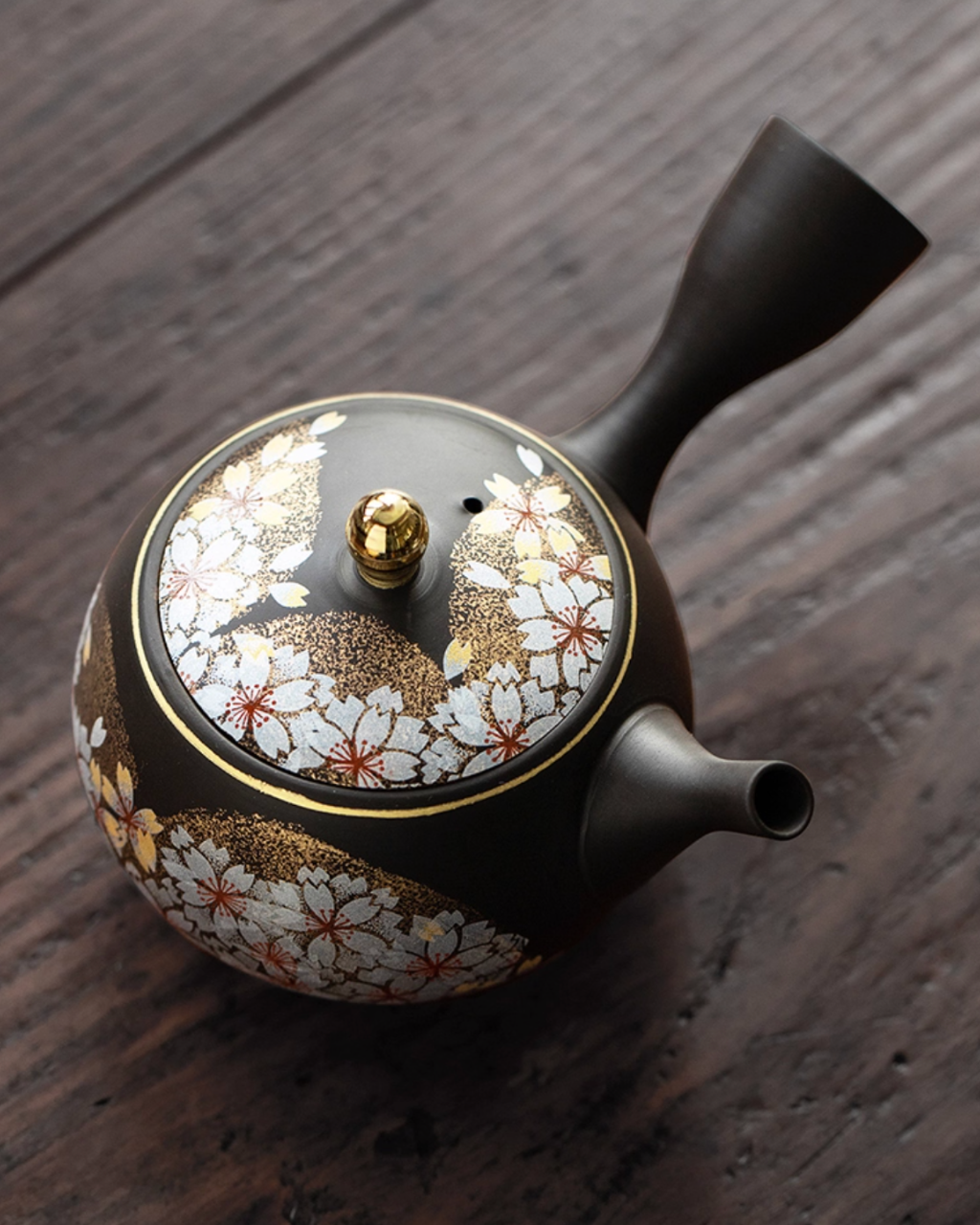 Kutani Ware Golden Sakura Teapot