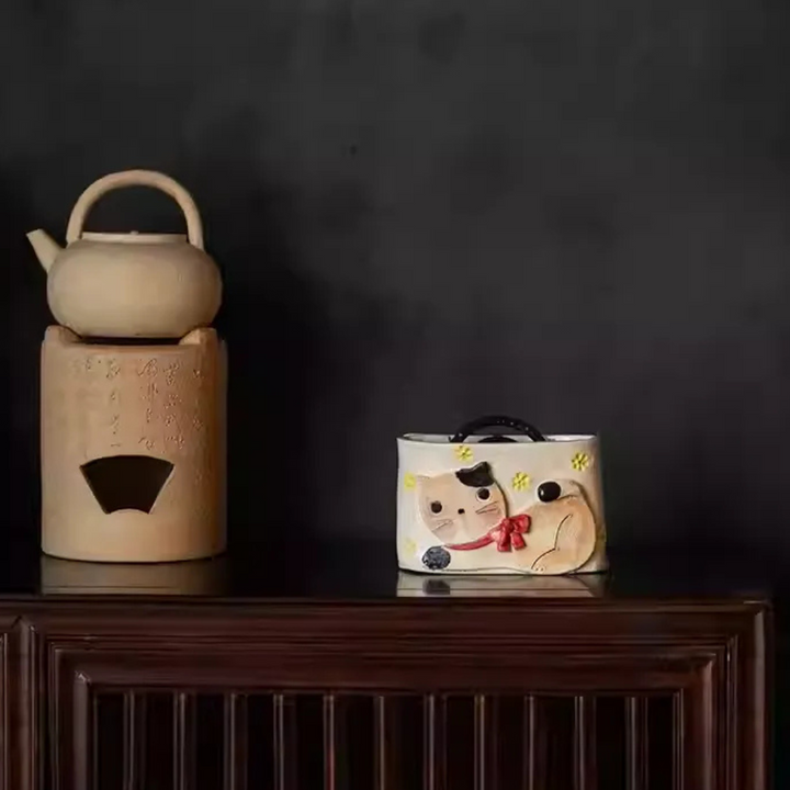 Kanesan Hand-Painted Cat Ceramic Planter - Japanese Craftmanship - Handcraft - Made in Japan - Luxury Gift - Premium Gift- Wedding Gift - House-Warming Gift - Edo Kiriko - Japanese Artisan - Japanese Whisky Glass - Japanese Whiskey Glass - Japanese Chopsticks - Japanese Bowls - Handcrafted Mug - Handcrafted Plate - Japanese Mug - Japanese Knife - Japanese whiskey glass gift - premium whiskey glass - artisan whiskey glass - Japanese artisan glassware - Edo Kiriko whiskey glass - Vase - Hikari Spirits