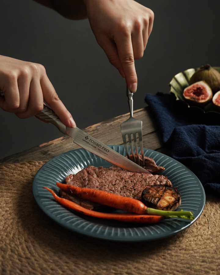 Tojiro VG10 Steak Knife – FD702 - Japanese Craftmanship - Handcraft - Made in Japan - Luxury Gift - Premium Gift- Wedding Gift - House-Warming Gift - Edo Kiriko - Japanese Artisan - Japanese Whisky Glass - Japanese Whiskey Glass - Japanese Chopsticks - Japanese Bowls - Handcrafted Mug - Handcrafted Plate - Japanese Mug - Japanese Knife - Japanese whiskey glass gift - premium whiskey glass - artisan whiskey glass - Japanese artisan glassware - Edo Kiriko whiskey glass - Flatware - Hikari Spirits