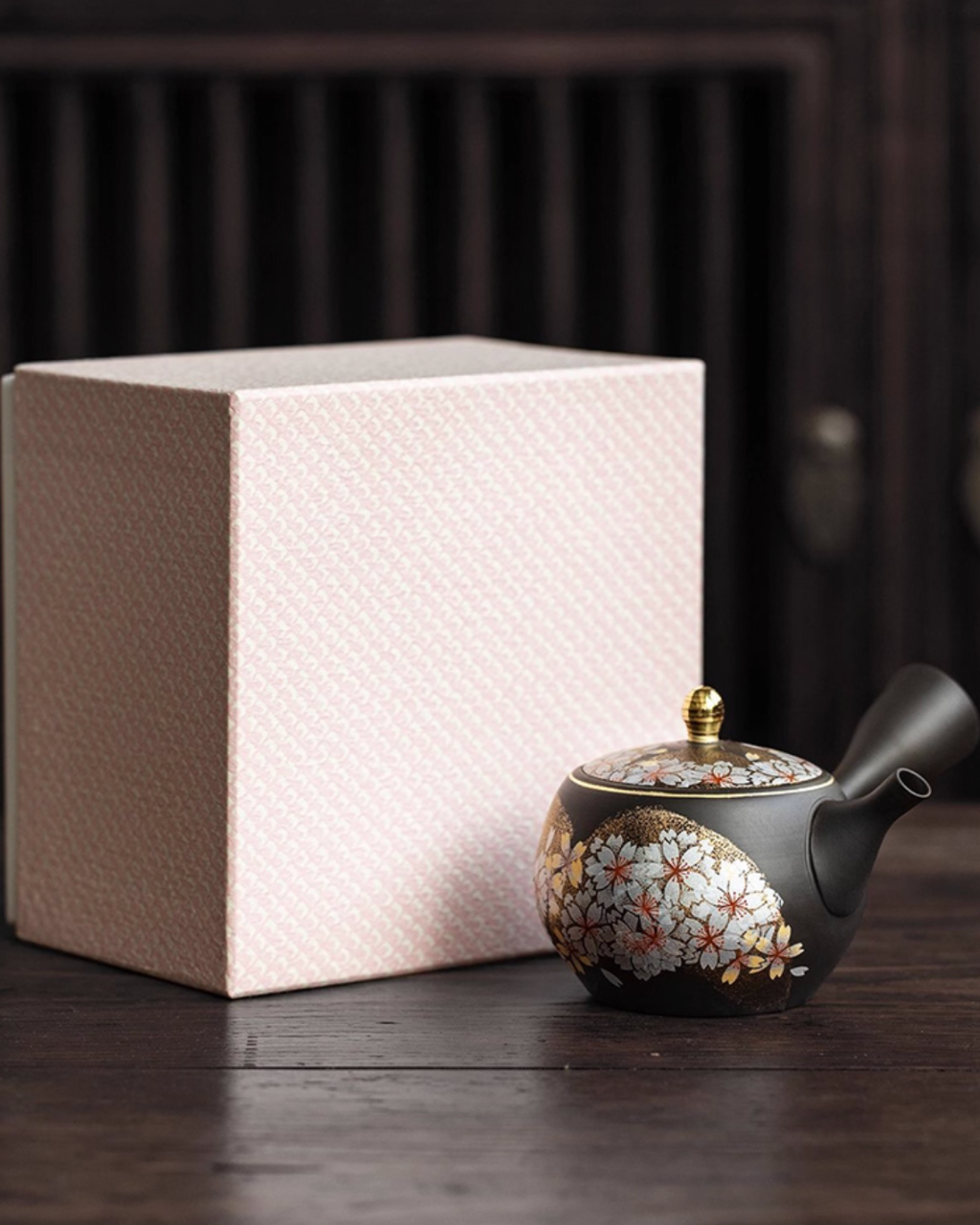 Kutani Ware Golden Sakura Teapot
